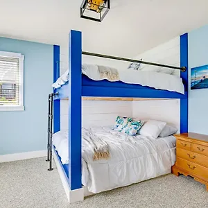 https://captains-cottage.ocean-city-hotels.net
